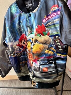 deKryptic x Mario Kart Men's Jacket (XL)